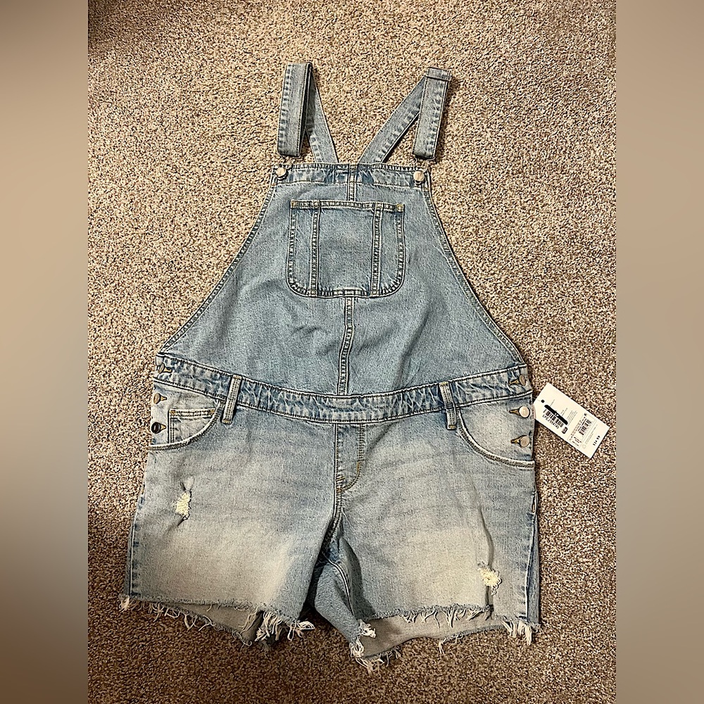 Isabel Maternity by Ingrid & Isabel short tails maternity jean overalls